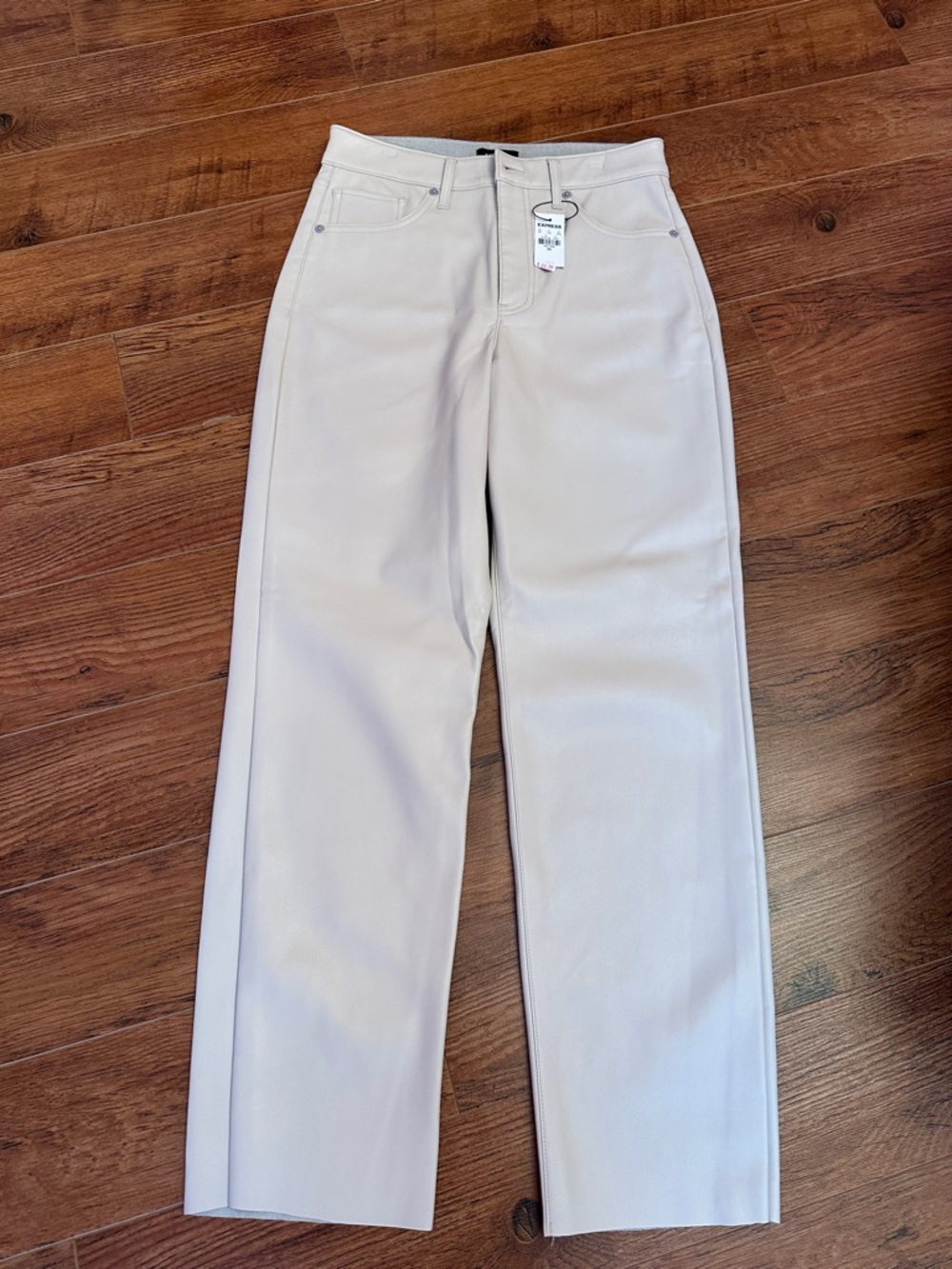 NWT Faux Leather Express Straight Leg Women’s Jeans in Light Cream